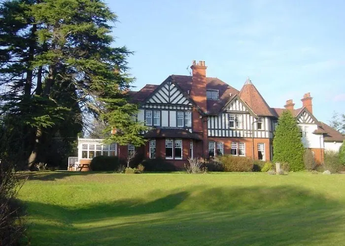 Oyo Dunmar House Hotel